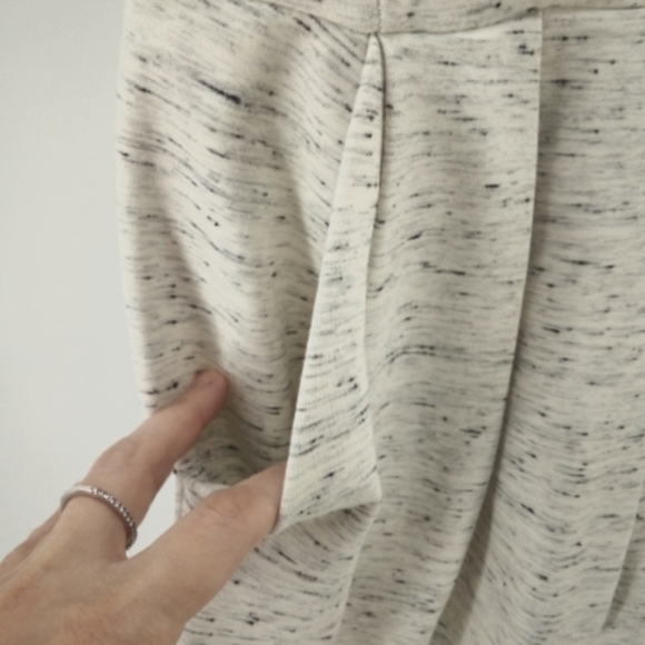 Aritzia Wilfred Paradox Heather White Black Mini Skater Dress Pleated 6 - Picture 10 of 13